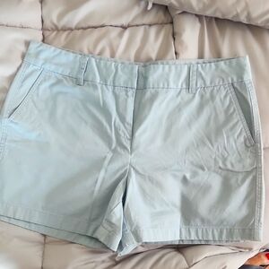 Vineyard Vines Women's Light Blue 5" Shorts